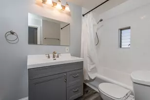 1318 N Jackson St, Waukegan, IL 60085 - Photo 19