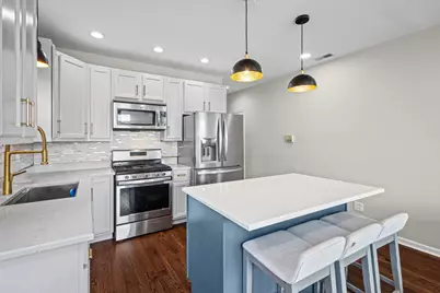 2305 N Austin Avenue #3, Chicago, IL 60639 - Photo 5