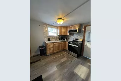 300 N Madison Street, Woodstock, IL 60098 - Photo 3