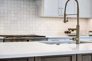 6925 Clarendon Hills Rd, Darien, IL 60561 - Photo 13