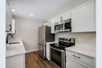 1S220 Holyoke Lane, Villa Park, IL 60181 - Photo 7