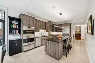 30 W Erie St, Chicago, IL 60654 - Photo 15