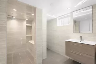 300 W Elm Park Ave, Elmhurst, IL 60126 - Photo 17