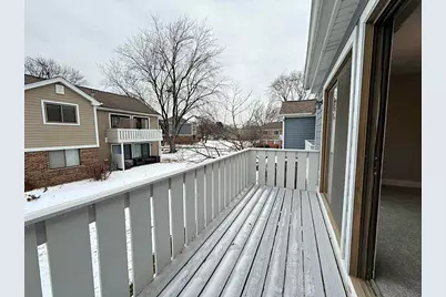 314 Wildberry Court #B2, Schaumburg, IL 60193 - Photo 9