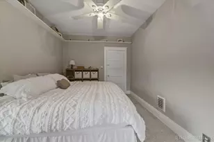 1123 Prairie St, Aurora, IL 60506 - Photo 21