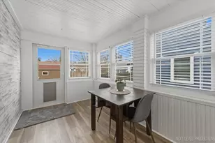 1123 Prairie St, Aurora, IL 60506 - Photo 7