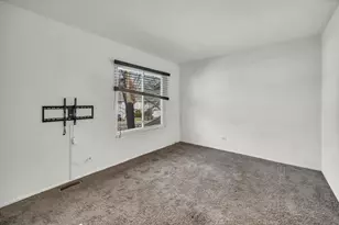 545 Alton Ct, Carol Stream, IL 60188 - Photo 15