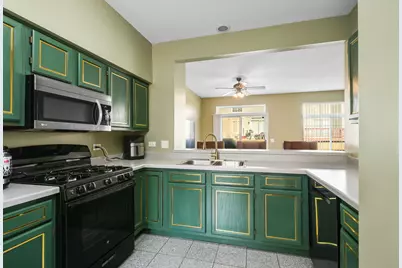 935 Viewpoint Drive, Lake in the Hills, IL 60156 - Photo 7