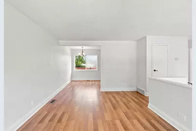 736 Dickens Avenue, Glendale Heights, IL 60139 - Photo 7