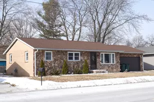973 Cardinal Dr, Bradley, IL 60915 - Photo 1