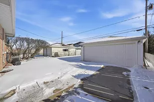 3719 Hawthorne St, Schiller Park, IL 60176 - Photo 21