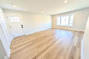 564 N Adele St, Elmhurst, IL 60126 - Photo 5