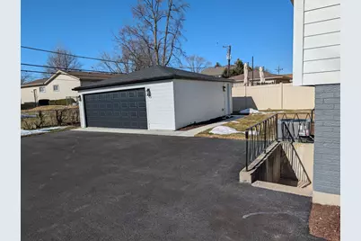 564 N Adele Street, Elmhurst, IL 60126 - Photo 13