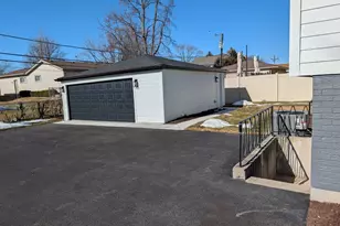 564 N Adele St, Elmhurst, IL 60126 - Photo 13