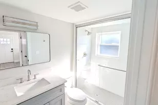 564 N Adele St, Elmhurst, IL 60126 - Photo 9