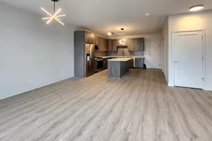 [Address not provided], Downers Grove, IL 60515 - Photo 5