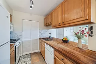 7732 159th Pl, Tinley Park, IL 60477 - Photo 9