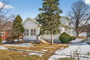 639 Dunbar St, Beecher, IL 60401 - Photo 1