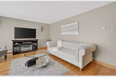 5723 S Melvina Avenue, Chicago, IL 60638 - Photo 9