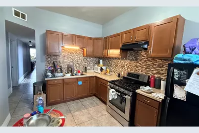 521 E 46th Place, Chicago, IL 60653 - Photo 7