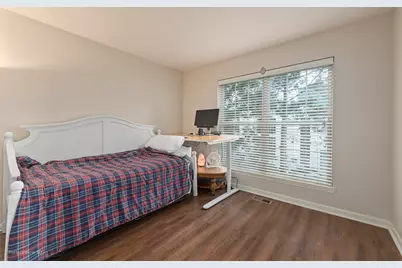 121 Pembroke Circle, Lake Bluff, IL 60044 - Photo 19