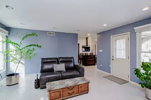 1095 Lancaster Ct, Hoffman Estates, IL 60169 - Photo 13