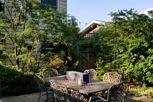 1095 Lancaster Ct, Hoffman Estates, IL 60169 - Photo 29