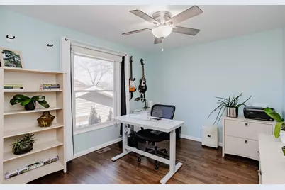 1095 Lancaster Court, Hoffman Estates, IL 60169 - Photo 19