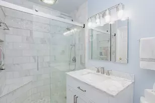 1095 Lancaster Ct, Hoffman Estates, IL 60169 - Photo 21