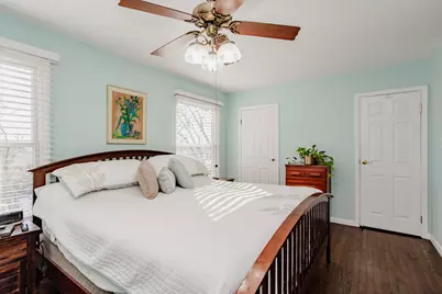 1095 Lancaster Court, Hoffman Estates, IL 60169 - Photo 15