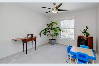 1095 Lancaster Court, Hoffman Estates, IL 60169 - Photo 17