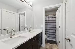 39W869 Kellar Square, Geneva, IL 60134 - Photo 17