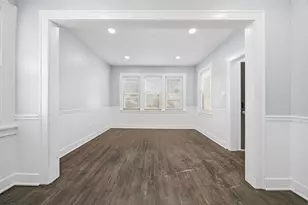 12315 S Morgan St, Calumet Park, IL 60827 - Photo 9