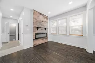 12315 S Morgan St, Calumet Park, IL 60827 - Photo 5