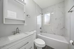 12315 S Morgan St, Calumet Park, IL 60827 - Photo 23