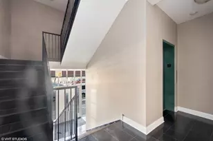 2801 W Ardmore St, Chicago, IL 60659 - Photo 3