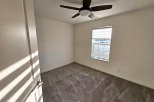 2049 Stuttle Rd, Batavia, IL 60510 - Photo 11