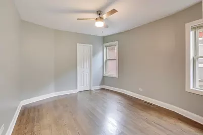 10229 S Calumet Avenue, Chicago, IL 60628 - Photo 21