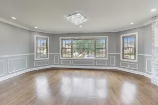 10229 S Calumet Ave, Chicago, IL 60628 - Photo 3