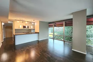 9655 Woods Dr, Skokie, IL 60077 - Photo 19