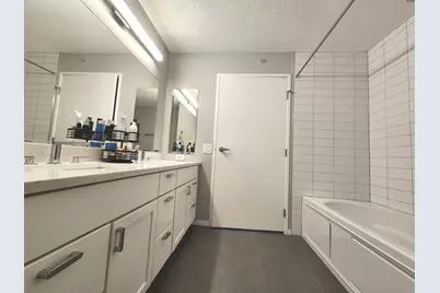 9655 Woods Drive #512, Skokie, IL 60077 - Photo 35