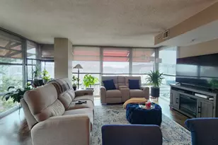 9655 Woods Dr, Skokie, IL 60077 - Photo 41