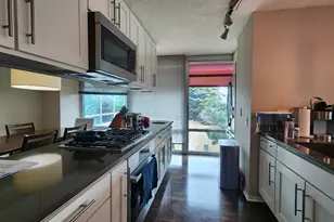 9655 Woods Dr, Skokie, IL 60077 - Photo 49