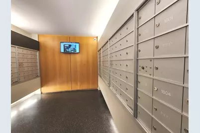 9655 Woods Drive #512, Skokie, IL 60077 - Photo 5