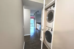 9655 Woods Dr, Skokie, IL 60077 - Photo 39