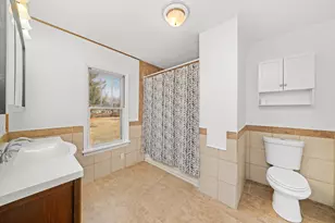 210 E North St, Leland, IL 60531 - Photo 15