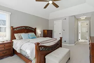 539 Newberry Dr, Elk Grove Village, IL 60007 - Photo 21