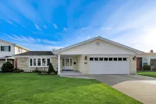 1433 Lois Ave, Park Ridge, IL 60068 - Photo 1