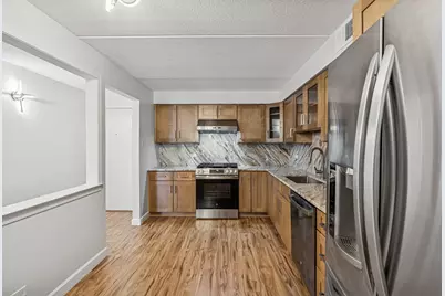 6980 W Touhy Avenue #201, Niles, IL 60714 - Photo 5