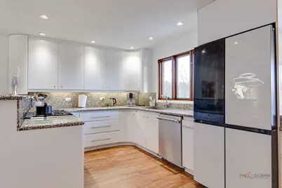 8 Lucas Drive, Palos Hills, IL 60465 - Photo 7